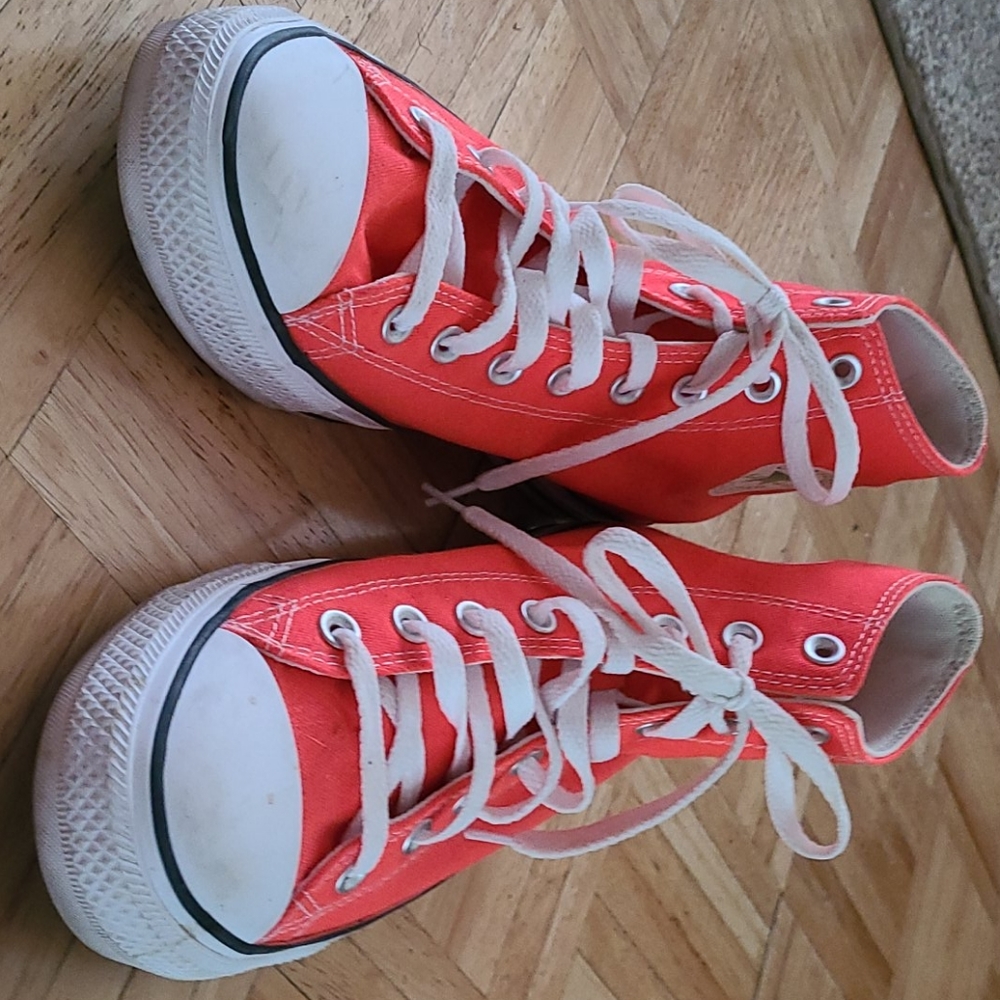 Converse High Tops - Picture 6 of 6